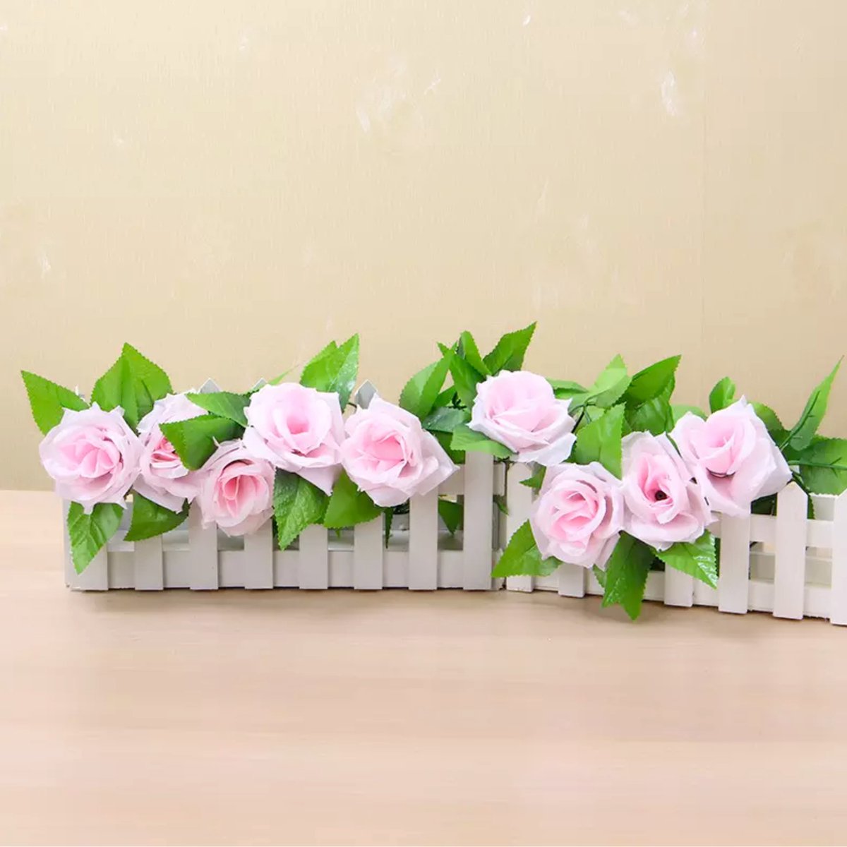 Bloemenslinger met 9 Rozen Lichtroze - Stijlvolle Bloemenstreng voor Decoratie, Fietsmand of Stuur - 240 CM Bloemen - Plastic Kunstbloemen Fiets Slinger