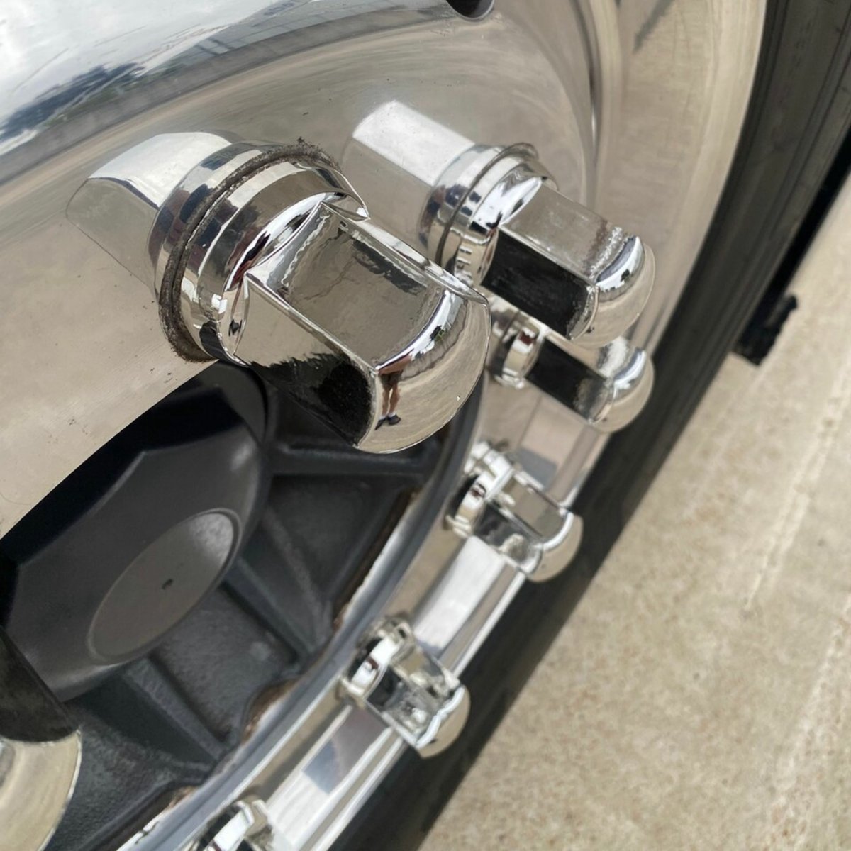 Vrachtwagen Wielmoerdoppen Chroom - 100 Stuks - 60 mm x 33 mm - Kunststof - Wiel Moer Cover Caps - Bescherming Voor Wielmoeren - Wieldoppen - Geschikt Voor Vrachtwagen / Trucks / Aanhanger / Bus / Trailer - Voertuig accessoires
