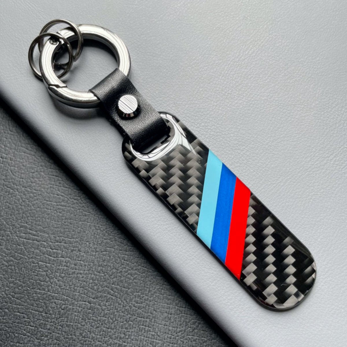 Carbon Auto Sleutelhanger - Carbon Look - universeel/alle automerken - Keychain Sleutel Hanger Cadeau - Auto Accessoires