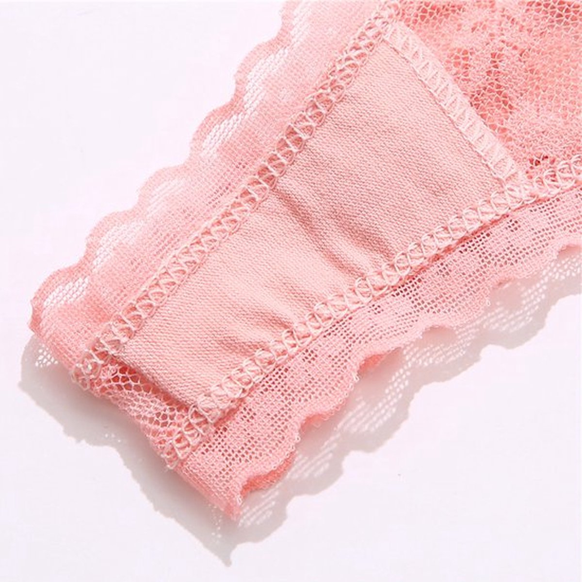 3 Pack - Dunne String van Kant - Doorzichtig - Wit, Zwart en Lichtroze - Sexy, Licht en Comfortabel - Dames Lingerie / Ondergoed Set - Maat XL