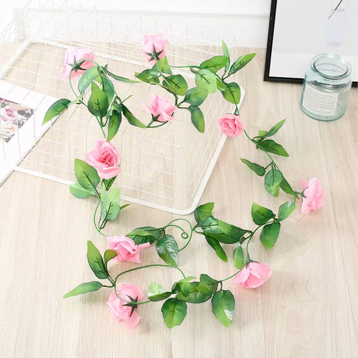 Bloemenslinger met 9 Rozen Roze - Stijlvolle Bloemenstreng voor Decoratie, Fietsmand of Stuur - 240 CM Bloemen - Plastic Kunstbloemen Fiets Slinger