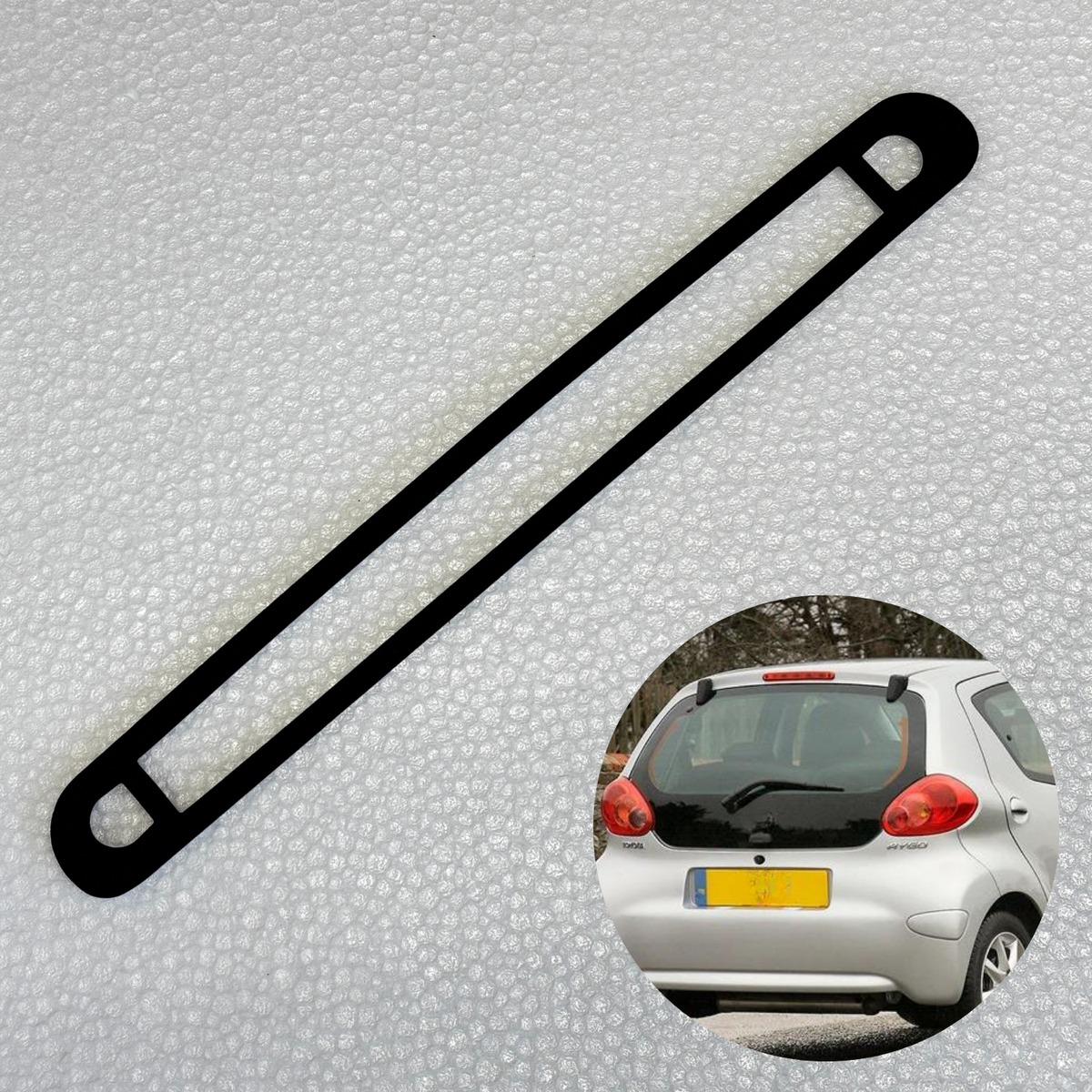 Anti Waterlekkage Foamstrip - 3e Remlicht afdichting - Geschikt voor Toyota Aygo, Citroën C1 en Peugeot 107 - Reparatie Lekkage Kofferbak - Vochtprobleem Oplossen - Zelfklevende Foam Sticker