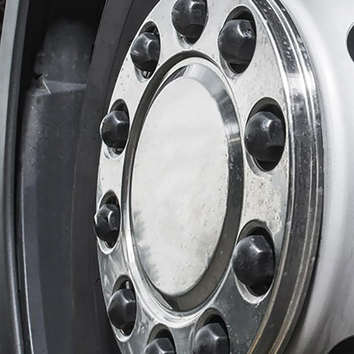 Vrachtwagen Wielmoerdoppen Zwart - 100 Stuks - 50 mm x 33 mm - Kunststof - Wiel Moer Cover Caps - Bescherming Voor Wielmoeren - Wieldoppen - Geschikt Voor Vrachtwagen / Trucks / Aanhanger / Bus / Trailer - Voertuig accessoires
