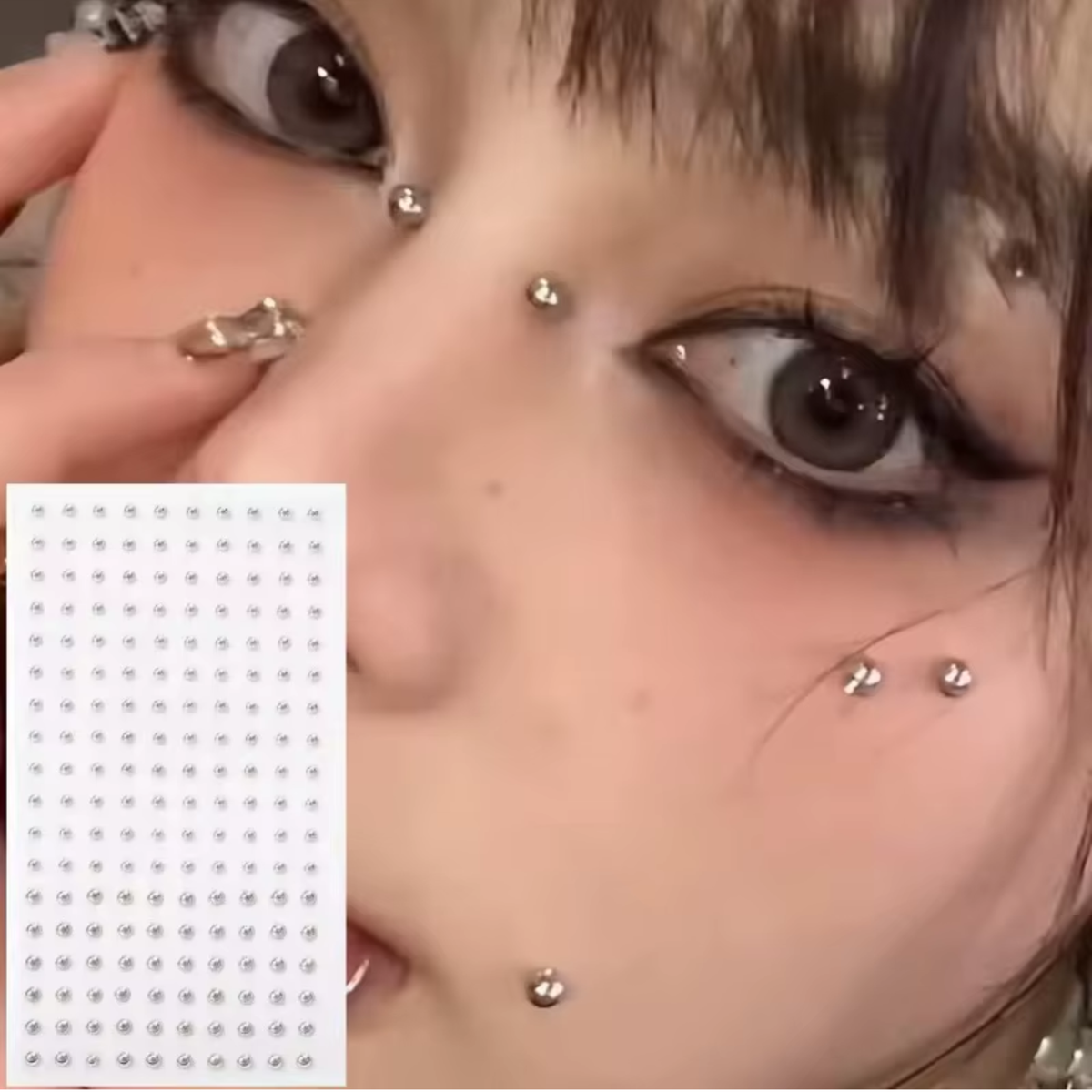 Fake Plak Piercings Zilverkleurig - Plakpiercing - Nep Piercing Bolletjes Studs - Oorbellen Met Plakkers - Oor / Wenkbrauw / Lip / Wang - Zilver