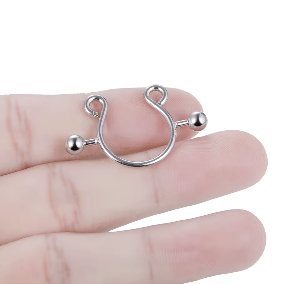 Fake Tepel Piercing - Zilver - Stainless Steel - 1 Stuk - Neuspiercing / Tepelpiercing / Tepelklem - Neusring / Tepelring - Nep Septum Ring Piercing - Verkleedaccessoires - 15 mm