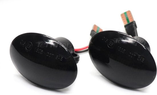 Dynamische LED Richtingaanwijzers (Smoked) - Geschikt voor Fiat 500 / Abarth 500 & 595 / Ford KA - Plug & Play Knipperlichten Zijkant - Set van 2 Knipperlichten met LED streep - Flowing Water Effect
