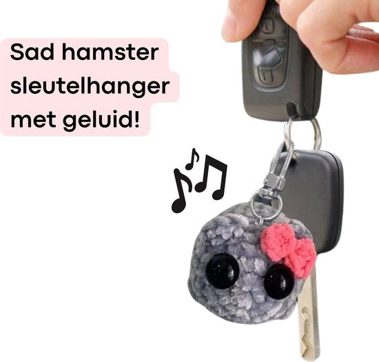 Sad Hamster Sleutelhanger – Met Geluid - Met Bekend Zielig Hamster Muziekje | Knijp & Hoor het Geluid | Pluche, Schattig & Grappig Cadeau - Viral - Knuffel