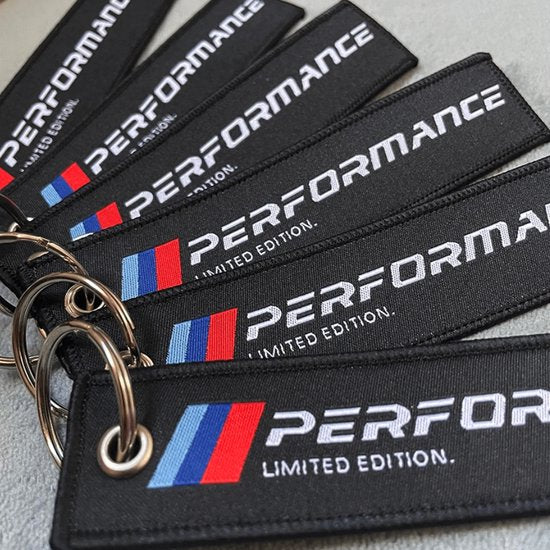 Sleutelhanger Zwart - Performance - Geschikt voor alle automerken/ universeel - Sleutel Hanger Keychain Cadeau - Tas Hanger - Spiegel Hanger - Auto Accessoires