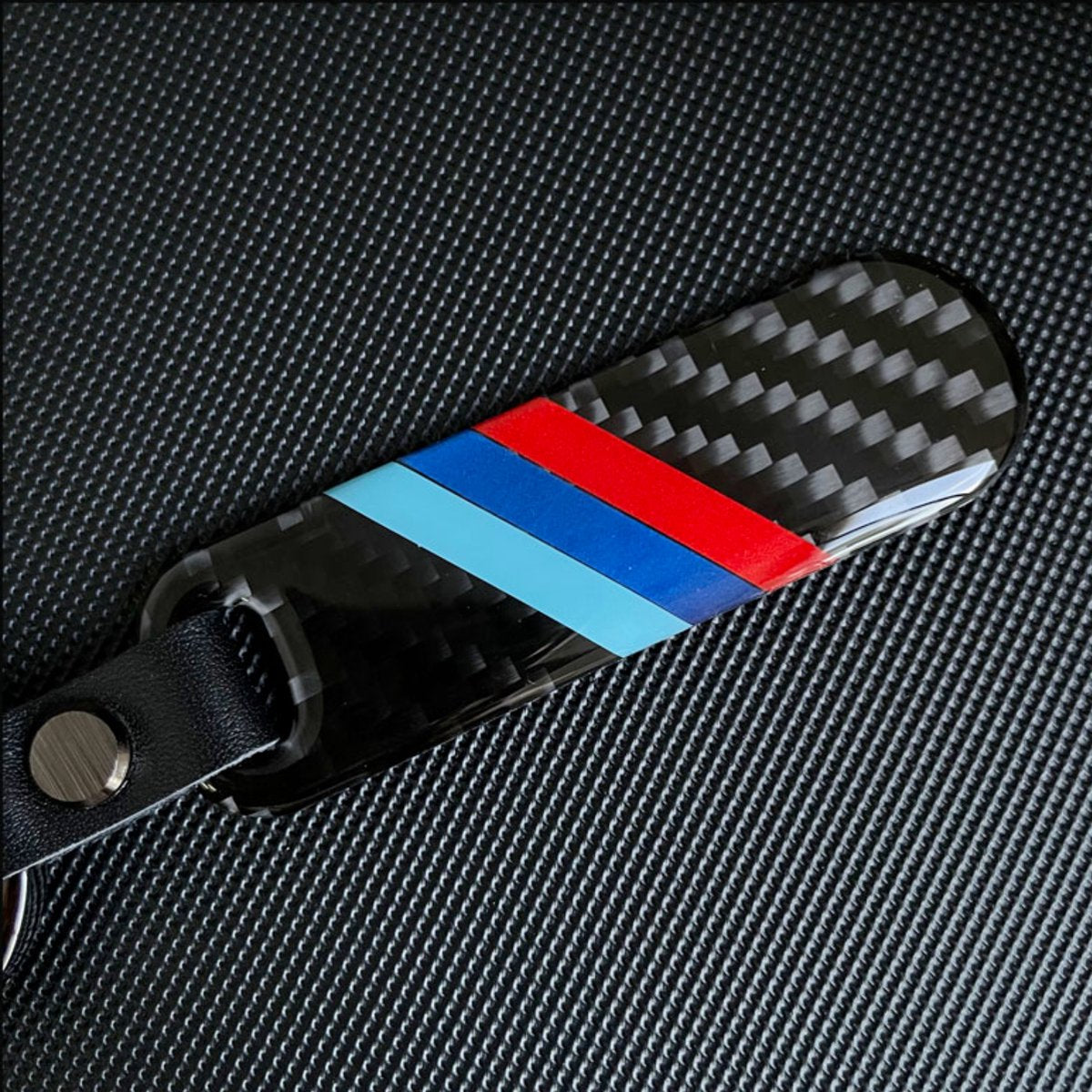 Carbon Auto Sleutelhanger - Carbon Look - universeel/alle automerken - Keychain Sleutel Hanger Cadeau - Auto Accessoires
