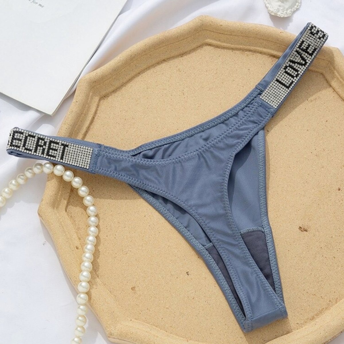 Love Secret String Blauw - Luxe Design met Diamantjes en Satijn - High Waist - Dames Lingerie / Ondergoed - Maat M