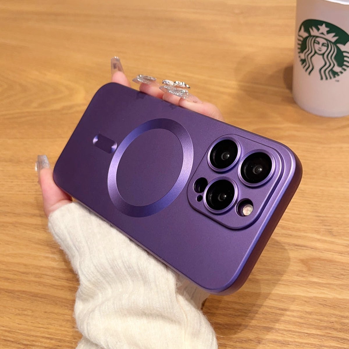 Shockproof Hoesje Paars - Geschikt voor iPhone 13 - Met Magneetring en Camera Protectors - Super Stevige Ultra TPU Case - Siliconen Soft Touch - Magneet Compatible