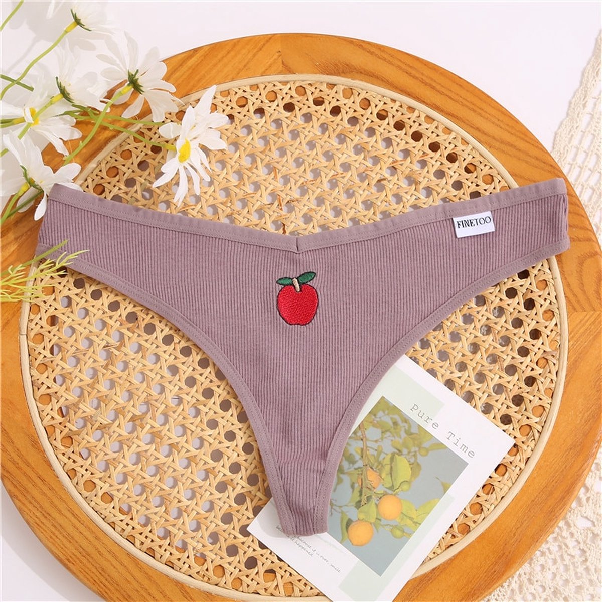 Dames String met Fruit Borduring - 3 Pack met Zwart, Nude & Groen - Vrouwen Lingerie / Ondergoed Set - Maat M