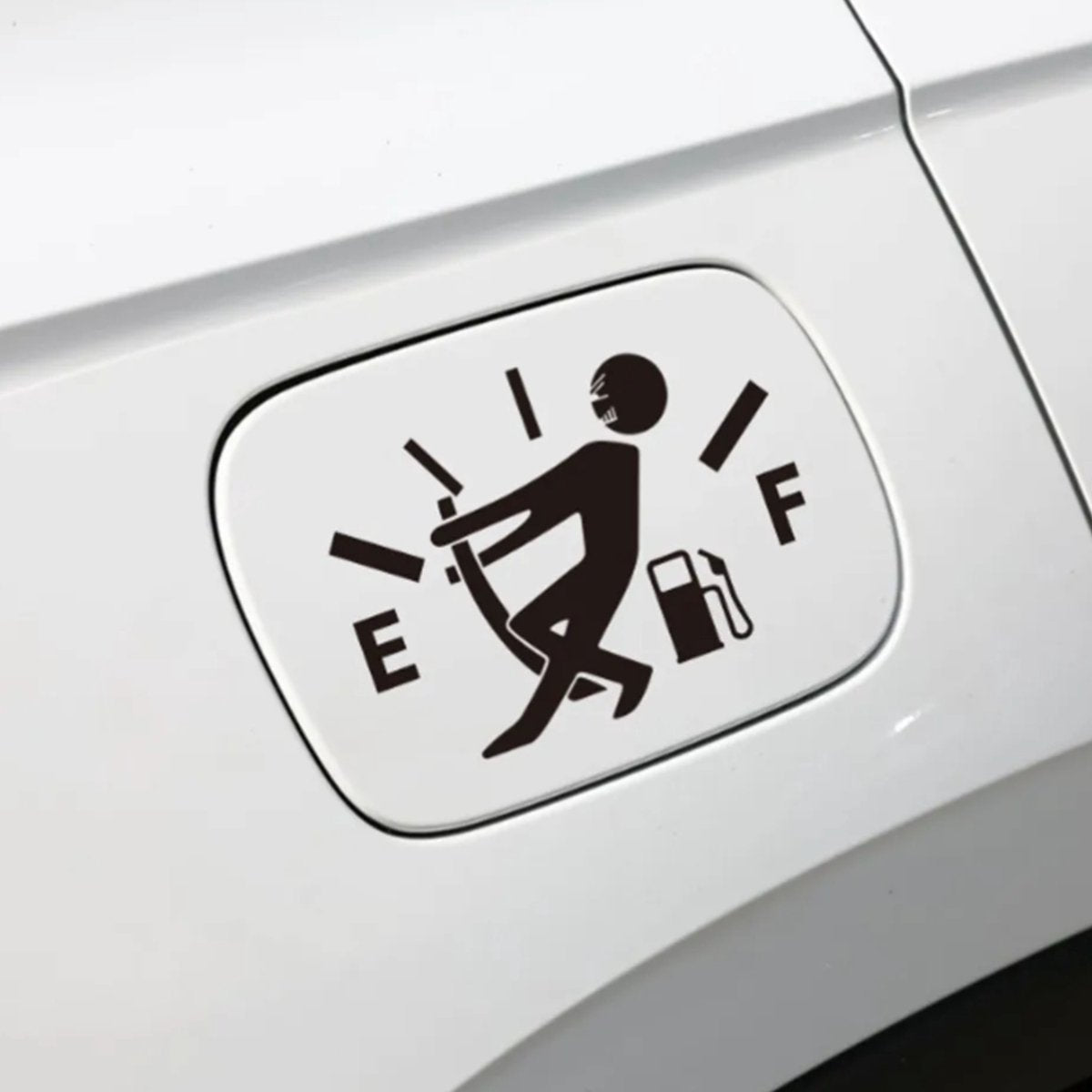 Autosticker - Grappig Poppetje Tank - Auto Sticker Zwart - Hoogwaardig Vinyl - Autostickers Wrap Folie - Geschikt voor Alle Automerken / Universeel