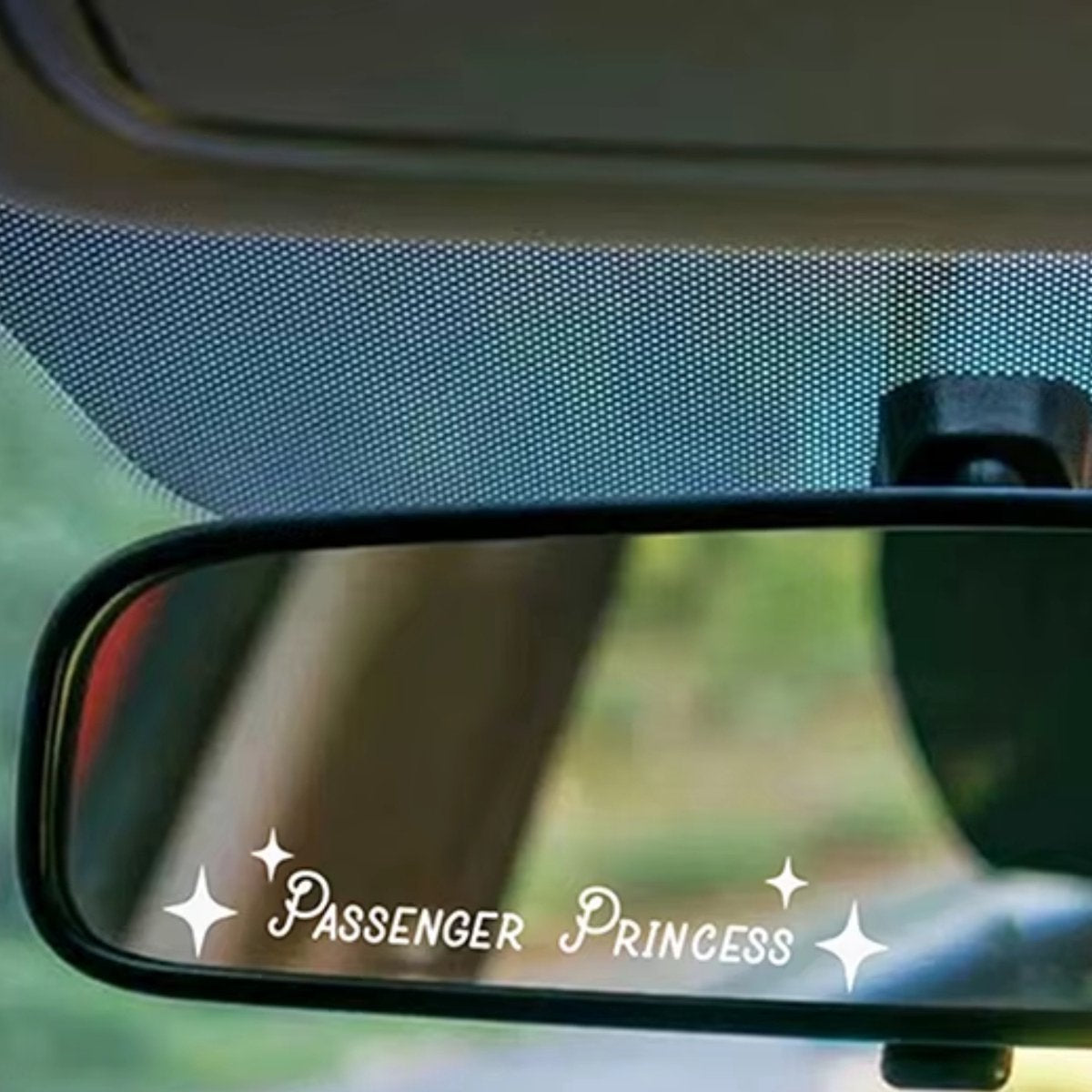 Autosticker - Passenger Princess - Binnenspiegel - Grappige Mini Auto Sticker Wit - Hoogwaardig Vinyl - Autostickers Wrap Folie - universeel/alle automerken