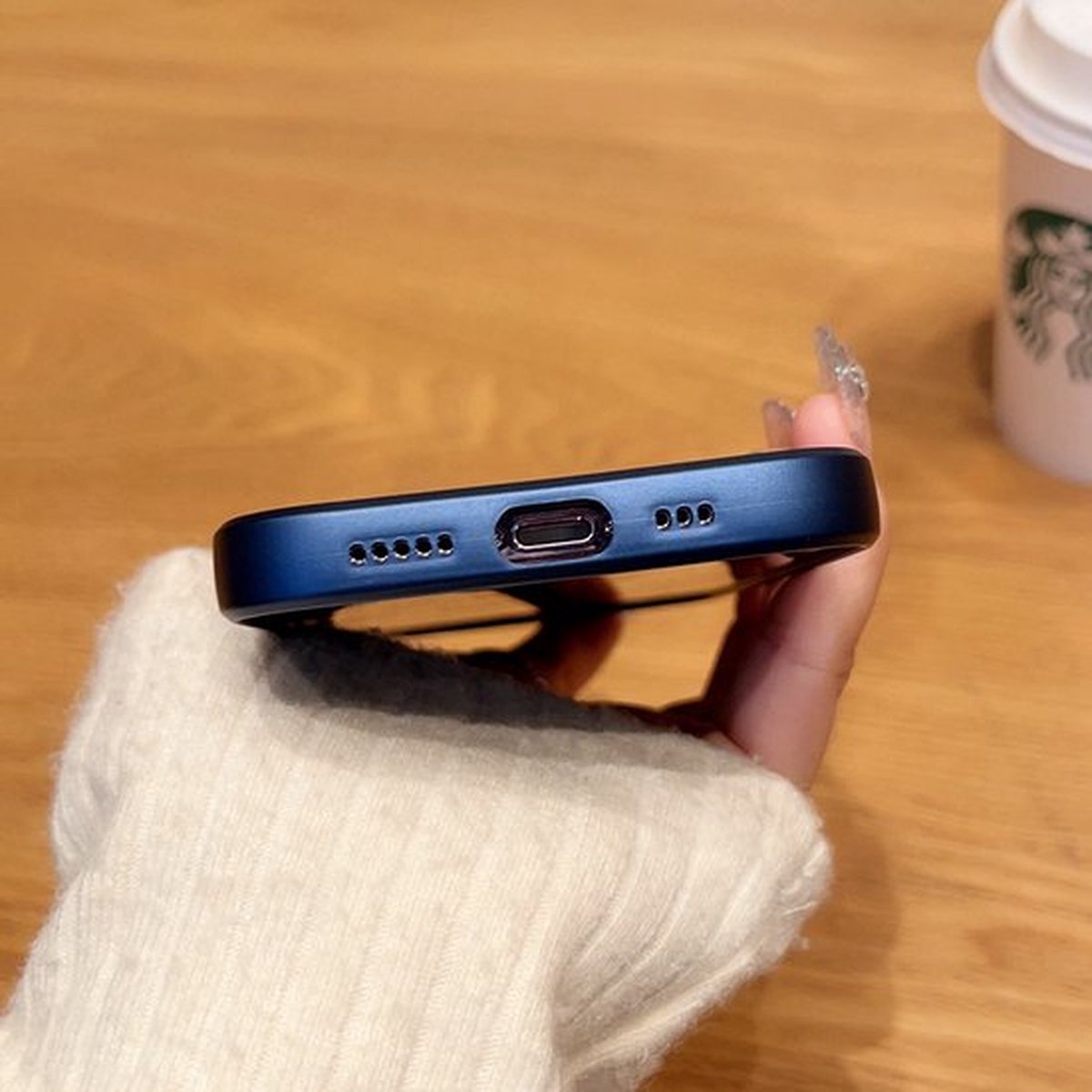 Shockproof Hoesje Blauw - Geschikt voor iPhone 15 Plus / 15+  - Met Magneetring en Camera Protectors - Super Stevige Ultra TPU Case - Siliconen Soft Touch - Magneet Compatible