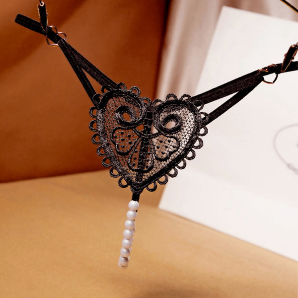 Sexy String met Parels - Kralen - Zwart - Erotisch Design met en Hart op Achterkant - One Size String - Dames Onderbroek - Lingerie / Ondergoed