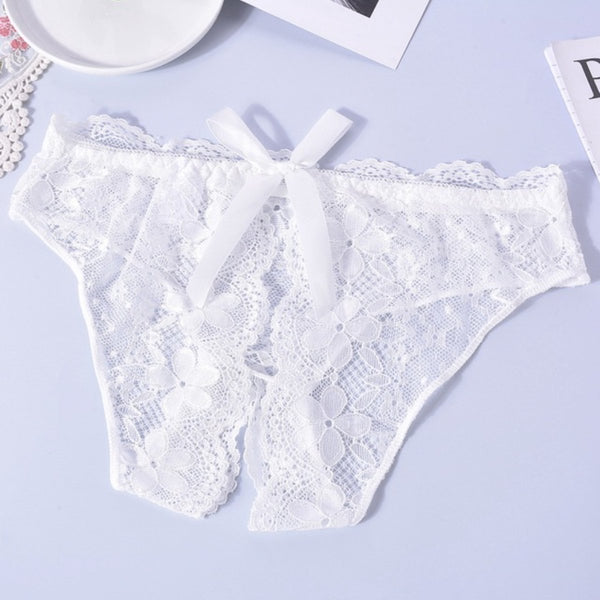 Sexy Slip met Kant - Open Kruis - Wit Kant - Erotisch Design met Bloemen en Strik - One Size String - Dames Onderbroek - Lingerie / Ondergoed