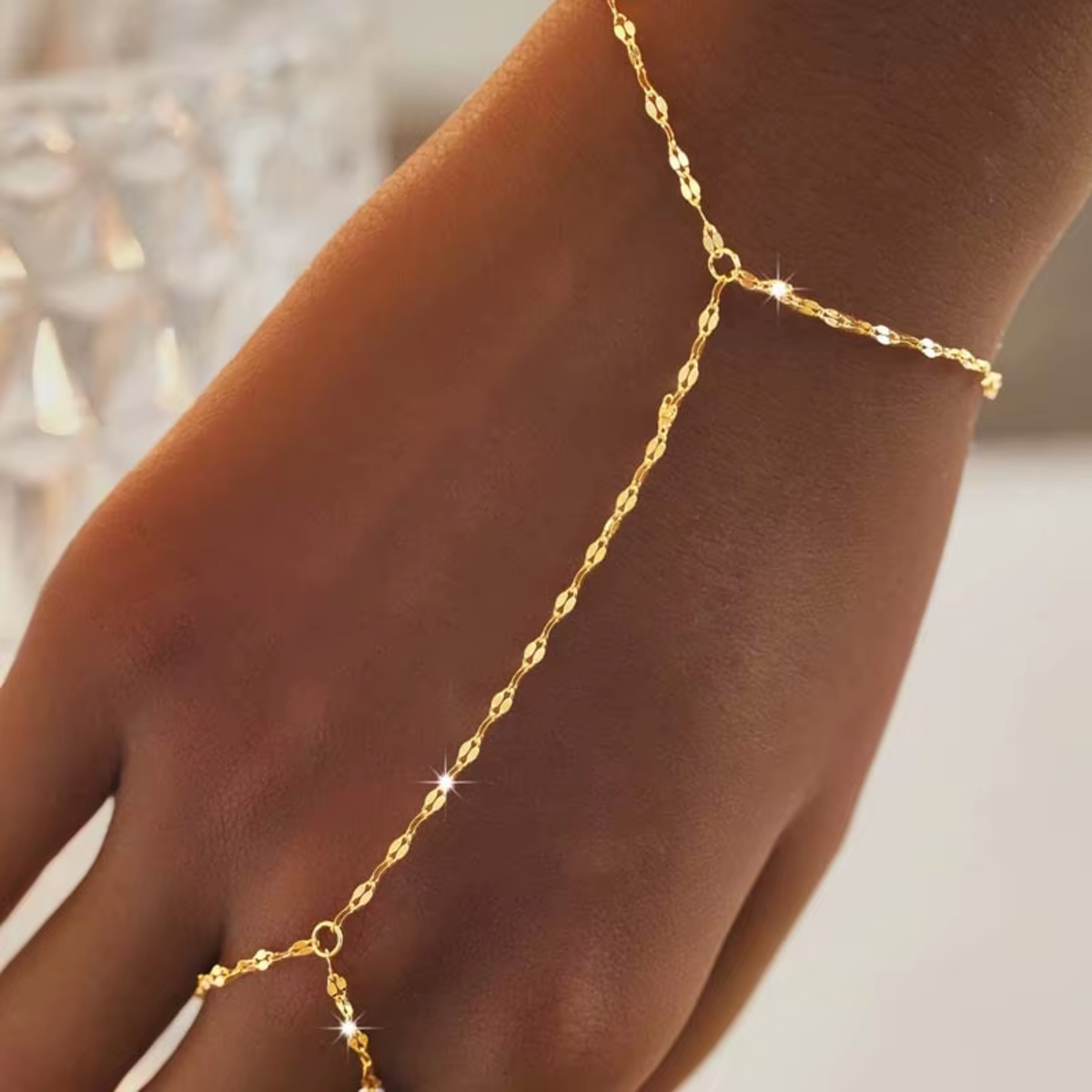 Handketting - Goud - Ketting Met Schakeltjes - Handsierraad Goudkleurig - Armband & Ring Dames - Hand Sierraad Ketting