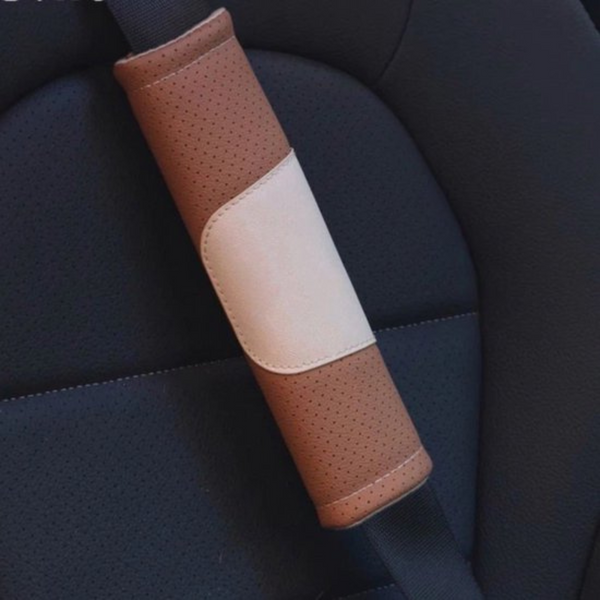 Luxe Gordelcover - Bruin Leather Look - Zachte Gordel Hoes Beschermer - Ook voor Kinderen - Geschikt voor alle automerken/ universeel - Auto Accessoires - Gordelhoes Gordelbeschermer