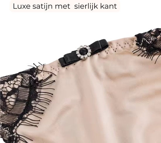 Satijnen Dames String – Zwart - Glanzend Satijn & Zacht Kant – Zwart Kant - Sexy Lingerie Voor Vrouwen - Comfortabel Ondergoed  - Slips / Onderbroeken - One Size