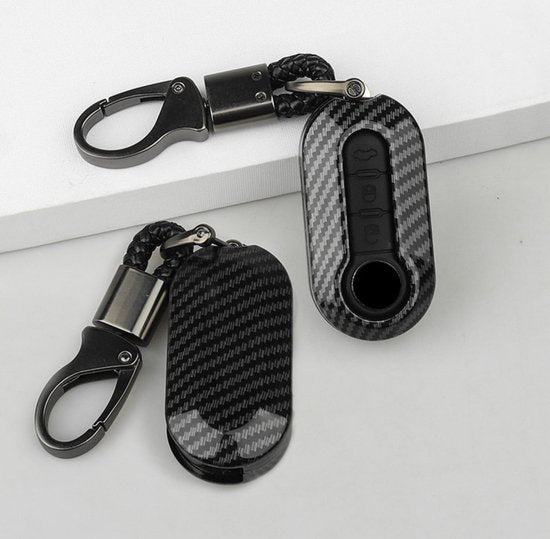 Premium Sleutelcover - Gloss Carbon Look - Sleutelhoesje Geschikt voor Fiat 500 / 500L / 500X / 500C / Panda / Punto / Stilo / Abarth / 595 - Sleutel Case met Sleutelhanger - Key Cover - Auto Accessoires