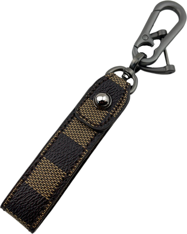 [EOL] Luxe Sleutelhanger met Geblokt Patroon en Haak - Hanger Mat Antraciet - Dames & Heren Designer Fashion Sleutel Hanger - Tassenhanger